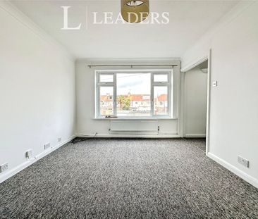 2 bedroom maisonette to rent Battery Close, Gosport, Hampshire, PO12 - Photo 6