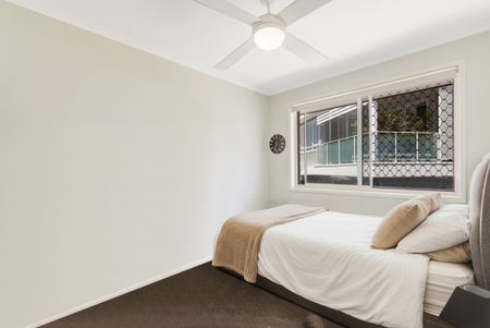 FURNISHED BEACHSIDE APARTMENT - Photo 4