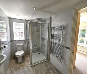 3 bedroom detached house to rent - Photo 5