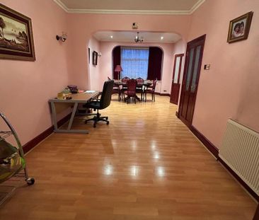 4 bedroom terraced house to rent - Photo 4