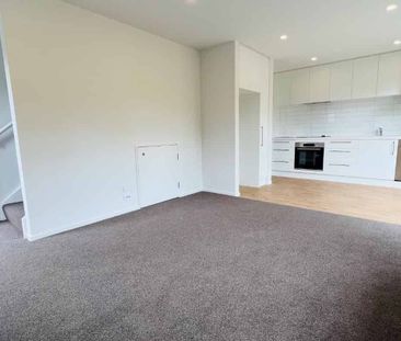 Rear Unit in St Albans - Photo 5