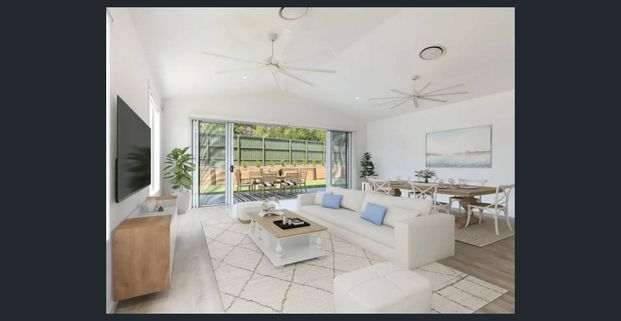 4 BEDROOM EXECUTIVE HOME - Photo 1