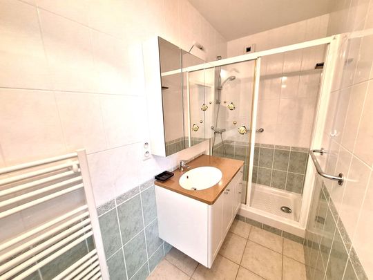 Location Appartement 3 pièces 87m² LES SABLES D OLONNE 85100 - Photo 1