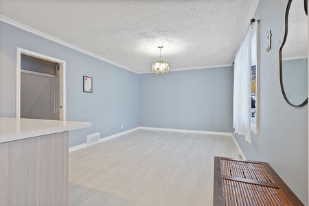 For Lease - 144 Admiral Road, Ajax, Ontario - Photo 4