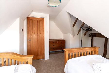 4 bedroom terraced house to rent - Photo 3