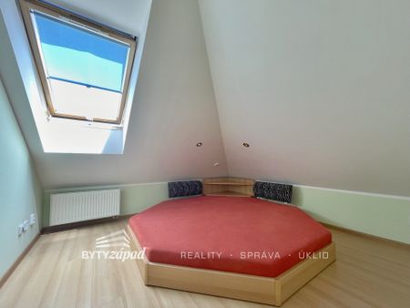 Pronájem bytu 2+kk 48 m² - Fotografie 5