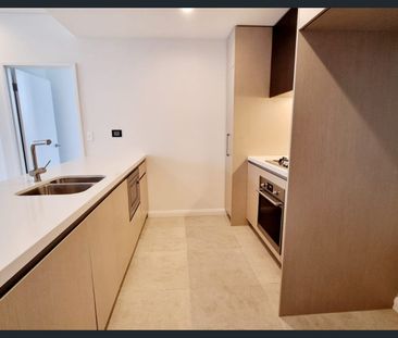 Beautiful two Bedroom Apartment Close to Tallawong Metro Station! - Photo 3