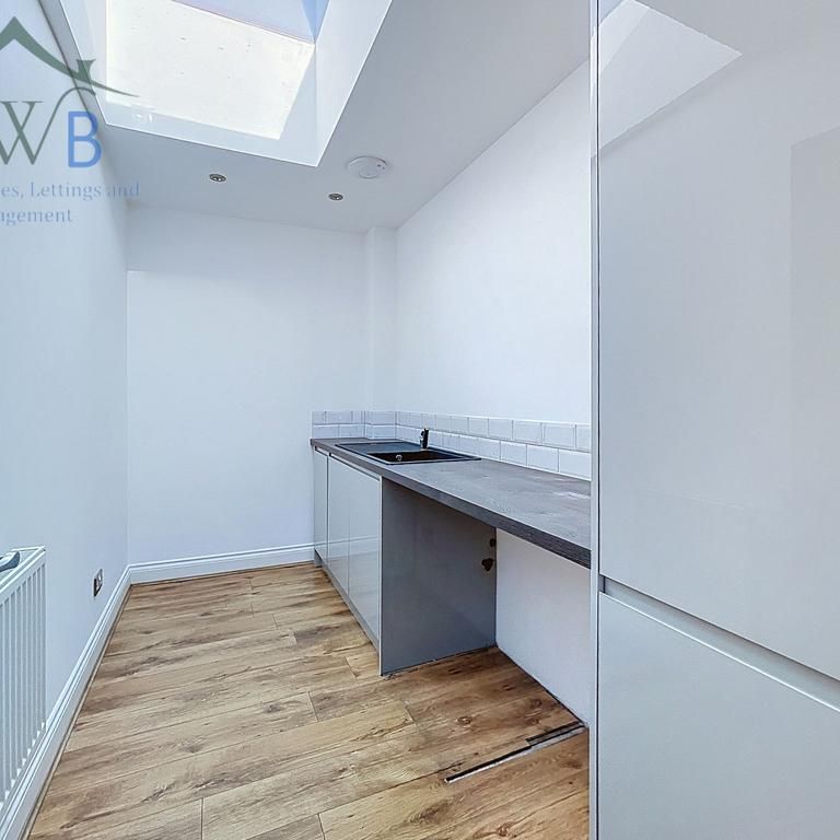 2 bedroom detached bungalow to rent - Photo 1