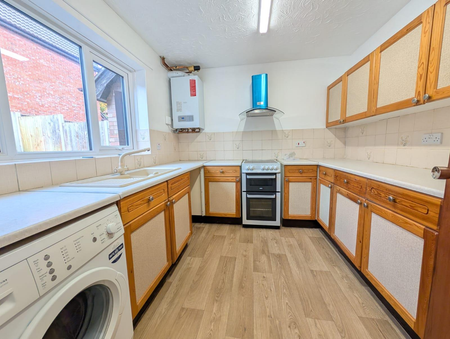 Lindford Drive, Norwich - Photo 5