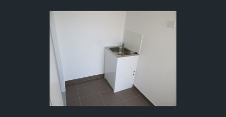 As New Modern Townhouse - Photo 4