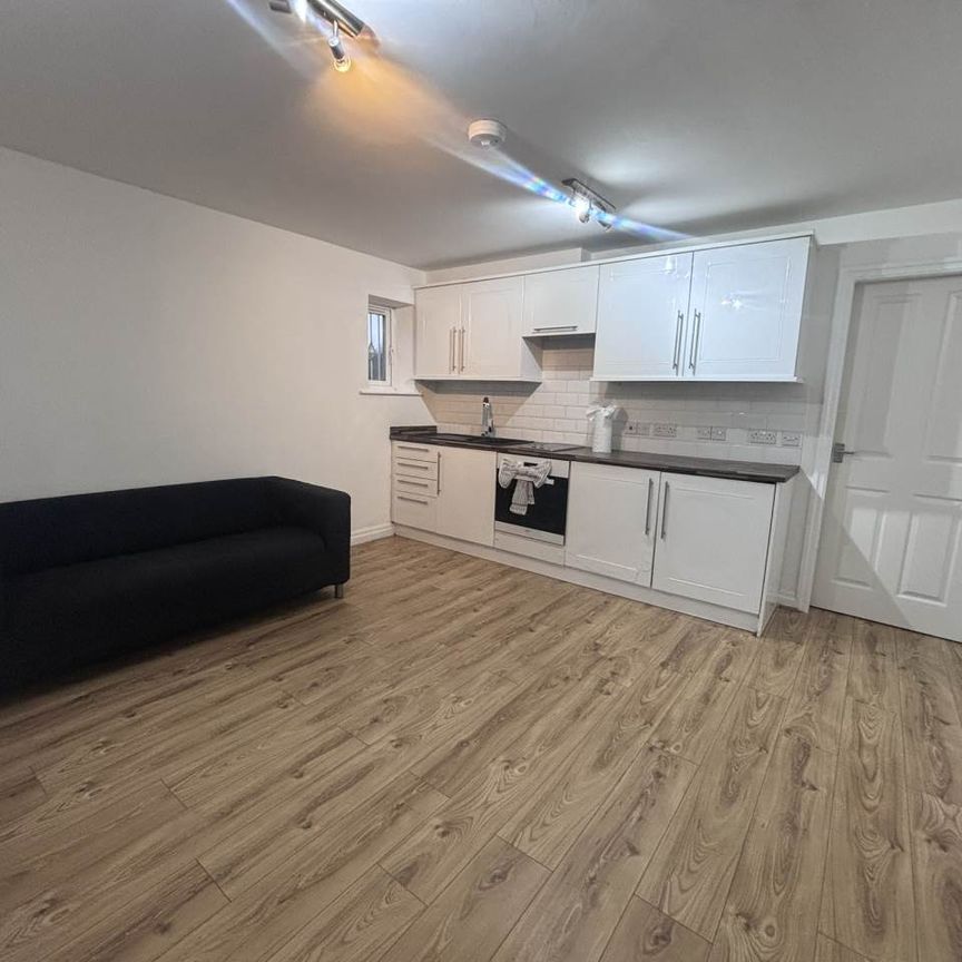 Gilpin Terrace , Armley , Leeds - Photo 1