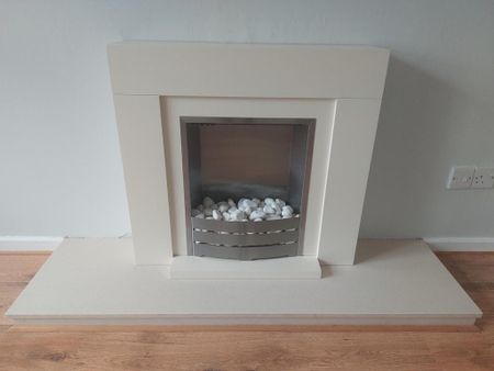 3 bedroom semi-detached house to rent - Photo 4