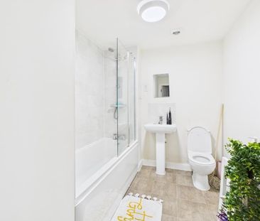 Minett Road, Yate, Bristol - Photo 4