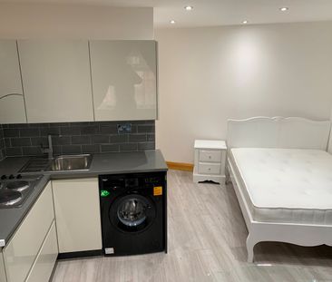 Studio Flat, Norbury Avenue, CR7 - Photo 4