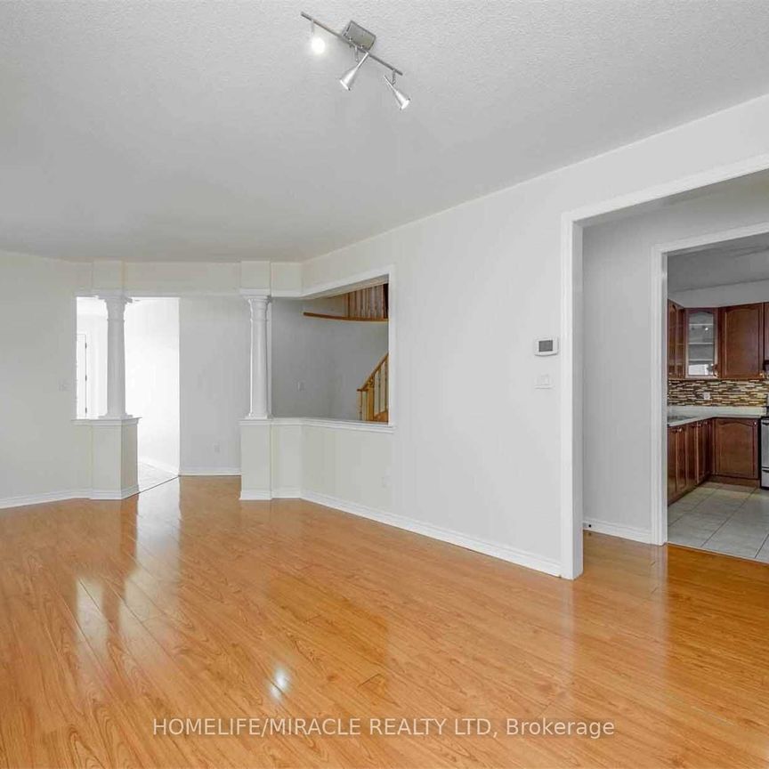 Detached Home For Lease | W7260086 - Photo 1