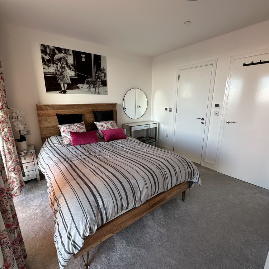 Ashwell House, Greater London, UB2 - Photo 1