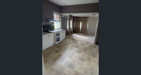 157 George Street, Bundaberg West QLD 4670 - House For Rent | Domain - Photo 4