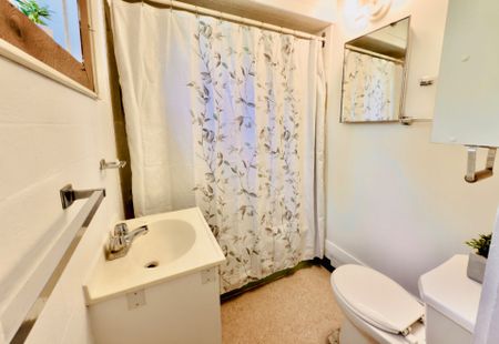 For Lease - 75 Toronto Street Unit# 2, Barrie, Ontario - Photo 2