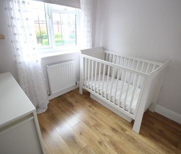 4 bedroom semi-detached house to rent - Photo 6
