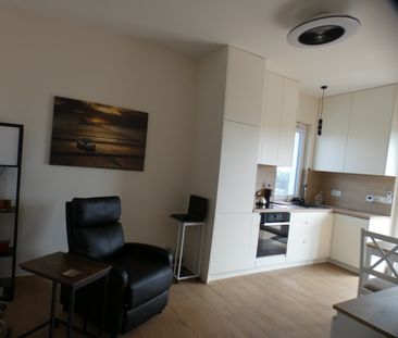 Nowoczesne studio z garazem - Zdjęcie 6