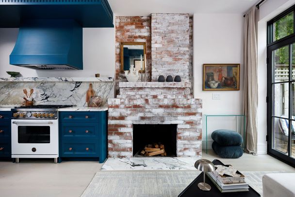 For Lease - 497 Brunswick Avenue, Toronto, Ontario - Photo 1