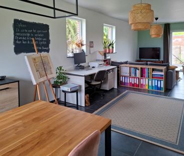 Gelijkvloersappartement met 1 slaapkamer, tuin en garage. - Foto 6