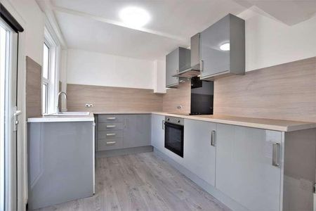 Peter Street, Blackpool, FY1 - Photo 3