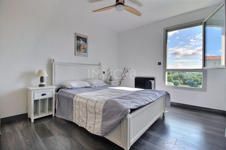 Location Appartement 4 pièces 84m² TOULOUSE 31400 - Photo 3