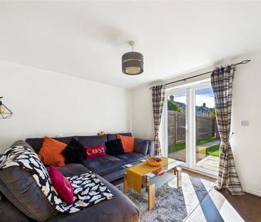 2 bedroom terraced house to rent - Photo 2