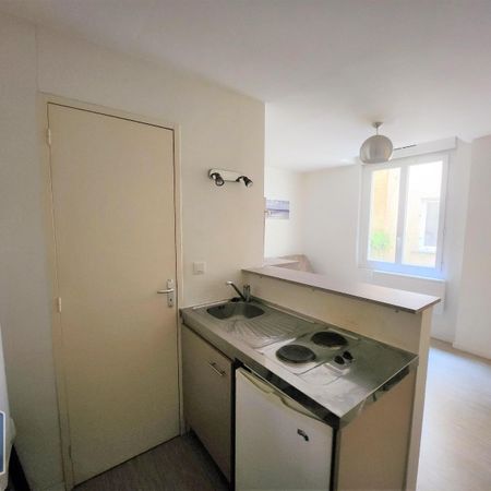 Location Appartement 1 pièce 15m² LIMOGES 87000 - Photo 3