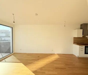 Wunderbare 2 Zimmer Wohnung im ruhigen Teil von Simmering - absolute Ruhelage inkl. Terrasse und Klimaanlage - Photo 2