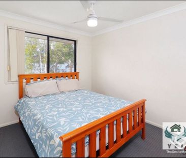 For Rent: Spacious 3 Bed, 2 Bath Townhouse in Prime Location - Photo 1