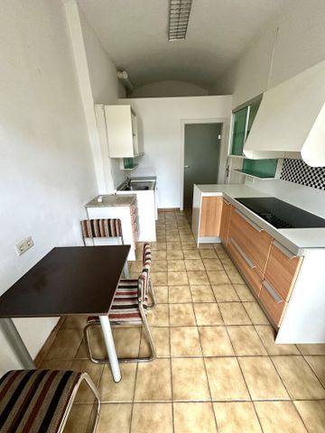 Ideal geschnittene 3- Zimmer-Altbauwohnung mit Balkon nahe des Jakominiplatzes und des Augartens in Grazer Bezirk Jakomini – Provisionsfrei! - Foto 5