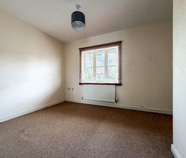 1 bedroom coach house to rent - Photo 5