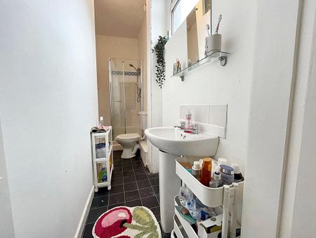 5 bedroom house to rent - Photo 2