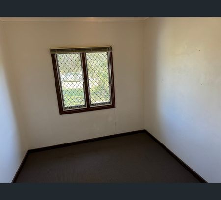 9 Dixon Street, Carey Park, WA 6230 - Photo 2