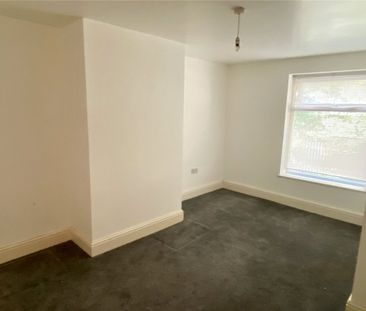 Nab Lane, Birstall, Batley, WF17 - Photo 1