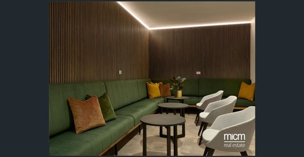 UNFURNISHED ELEGANT CORNER TWO BEDROOM ONE CARPARK APARTMENT LOCATED IN HEART OF SOUTHBANK - Photo 1