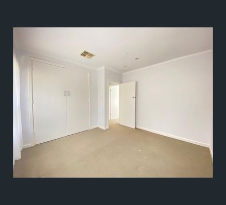 10 Woods Street, Ascot Vale, Vic 3032 - Photo 1