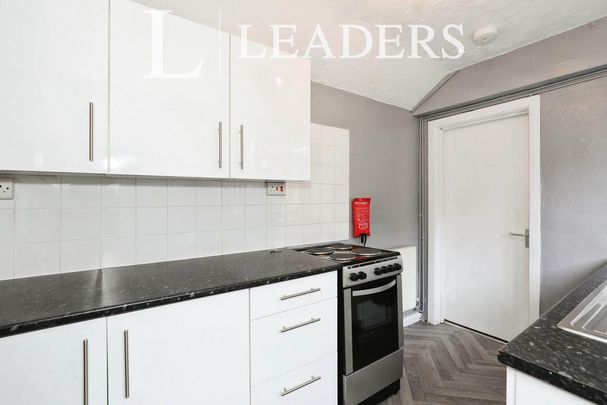 2 bedroom house to rent - Photo 1