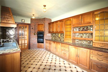 5 bedroom house to rent - Photo 2