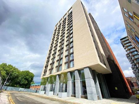 3 bedroom flat to rent - Photo 5