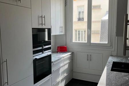 Appartement à louer à Paris 9Ème - Photo 2