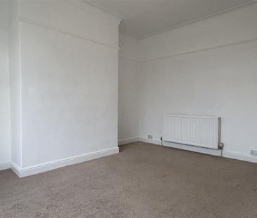 2 bedroom semi-detached house to rent - Photo 2