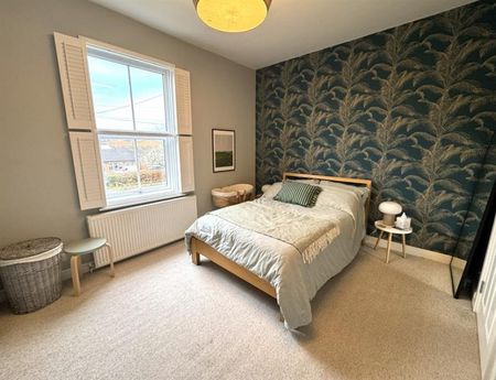 3 Bedroom Terraced To Let - Photo 3