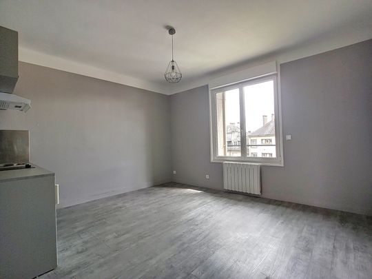 Location Appartement 2 pièces 30m² ST LO 50000 - Photo 1
