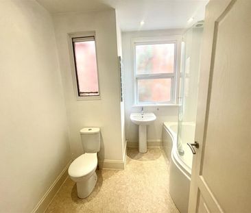 Butler Avenue, Harrow - Photo 6