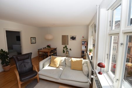 Indbydende lejlighed med lys og rummelighed i Aalborg - Foto 4