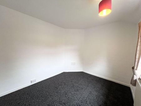 3 bedroom apartment to rent - Photo 5