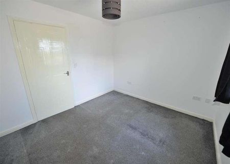 Quay House, Irlam, M44 - Photo 3